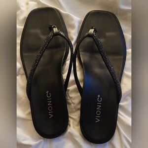 Vionic Vista Shine Flip Flop, Black, Size 9.5, New Without Box.